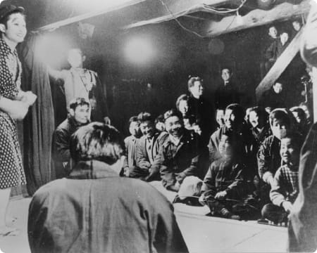 劇団部結成。「白衣の人びと」を初演