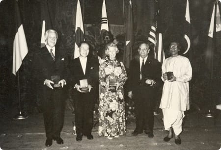 若月院長、「アジアのノーベル賞」といわれるマグサイサイ賞受賞